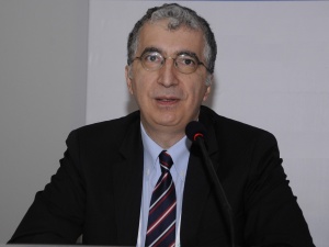 Dr.Ahmet Gül