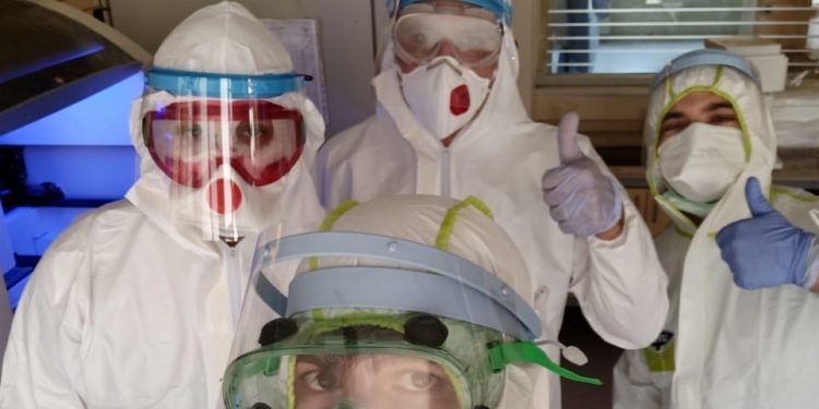 BD SAĞLIK ÖNCÜLERİ PANDEMİDE SAĞLIK ÇALIŞANLARINA DEĞER KATTI