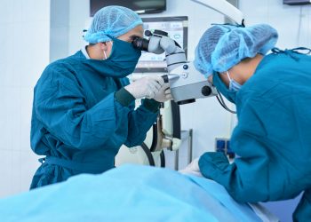 Göz Sağlığınızı Desteklemek Konusunda En Çok Merak Edilen Güncel Sorular İçin Ekran Başına