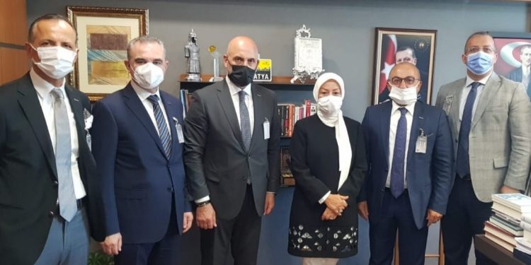 TIBBİ CİHAZ SEKTÖRÜNÜN SORUNLARI MİLLETVEKİLİ ÇALIK’A AKTARILDI