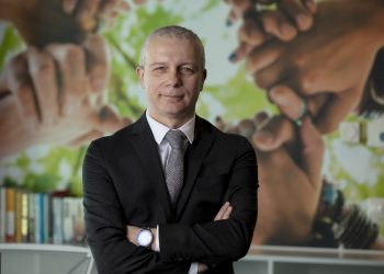 BAXTER TÜRKİYE VE HEMŞİRE DERNEKLERİ KORONA KAHRAMANLARI İÇİN “HAREKETE GEÇİYOR”