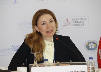 YAŞLIDA ÇOKLU İLAÇ KULLANIMI VE İLAÇ YAN ETKİLERİ İLE MÜCADELEDE YENİ BİR ADIM