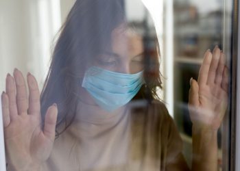 Pandemi, ergenlerde ciddi psikolojik dalgalanmalara yol açabilir