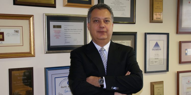 Özgür İncekara ile 70 Yılın Öyküsü