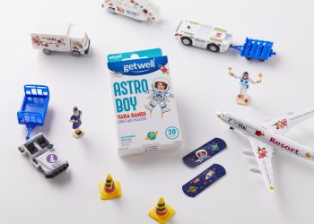 Cerrahi maske ve yara bantları okul çantalarına giriyor