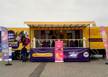 Ankara’dan yola çıkan “Sağlıklı Böbrek Sağlıklı Hayat” tırı İstanbul’da