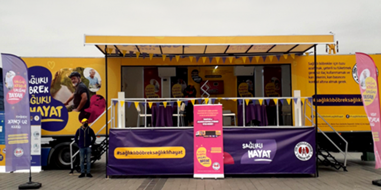 Ankara’dan yola çıkan “Sağlıklı Böbrek Sağlıklı Hayat” tırı İstanbul’da