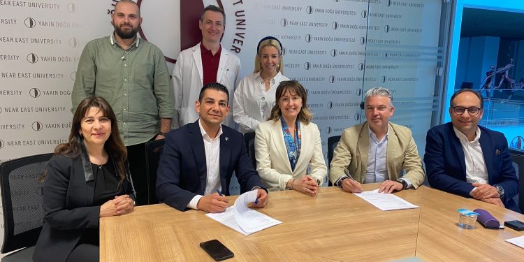 Yakın Doğu Üniversitesi en ileri laboratuvar teknolojileri için Abbott’u tercih etti