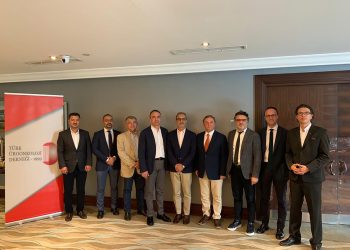 50 YAŞ ÜSTÜ ERKEKLER HER YIL ÜROLOJİ MUAYENESİNE GİTMELİ!