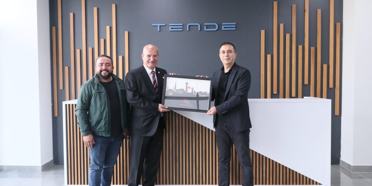 ATO Başkanı Baran, Tende Elektronik’i  ziyaret etti