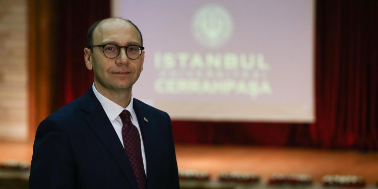Üniversite Hastaneleri Birliği Derneği’nin yeni başkanı Prof. Dr. Nuri Aydın oldu
