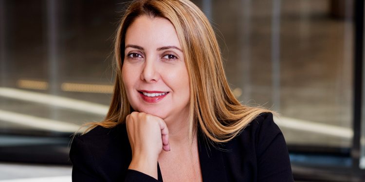 “EYVAH CEO DOĞURUYOR” PODCAST KANALININ SPONSORU MENARINI OLDU