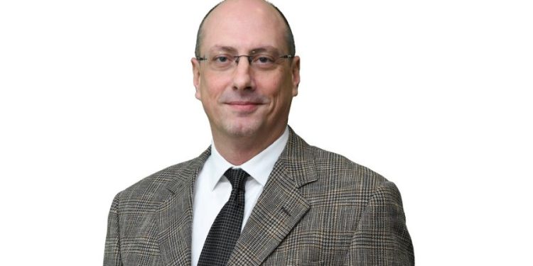 TRPharm’ın Yeni Satış ve Pazarlama Direktörü Batuhan Özenç Oldu