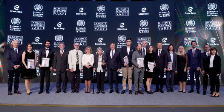 Dr. Nejat F. Eczacıbaşı Tıp Onur Ödülü, Prof. Dr. İmran Özalp’in
