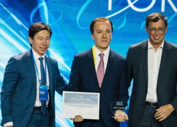 SELÇUK TANRIVERDİ, KAZAKİSTAN’DA YILIN CEO’SU SEÇİLDİ