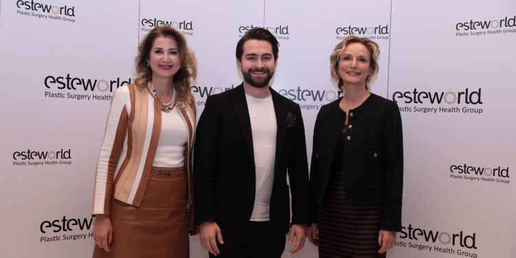 Esteworld Ataşehir ile 25 yıllık tecrübe dişe yansıyacak