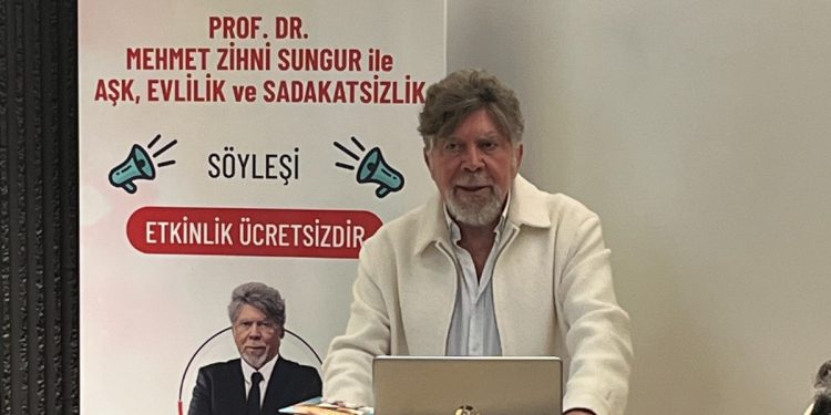 “EVLİLİK, ‘BEN’LERİ KORUYARAK ‘BİZ’ OLABİLME SANATIDIR”