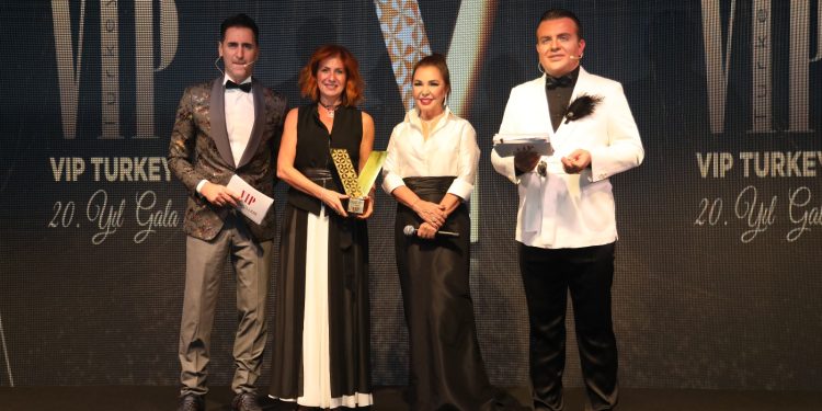 “SAĞLIKTA YILIN İNOVASYON ÖDÜLÜ” LİV HOSPITAL’IN