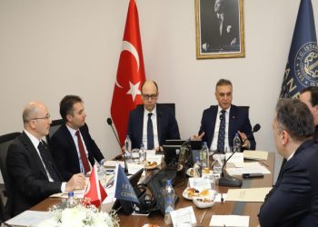 Üniversite Hastanelerinin güncel durumu, yaşanan sorunlar ve çözüm önerileri masaya yatırıldı