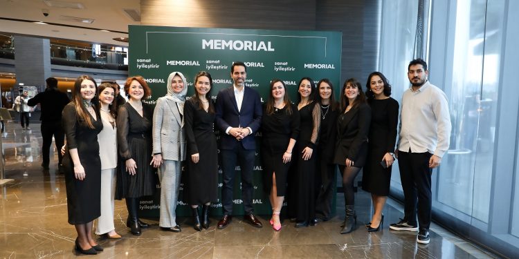 HASTANE ATIKLARININ SANATA DÖNÜŞÜM YOLCULUĞU