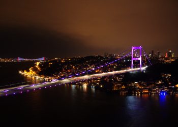 DÜNYA EPİLEPSİ GÜNÜ’NDE TÜRKİYE MOR RENKLE AYDINLANDI