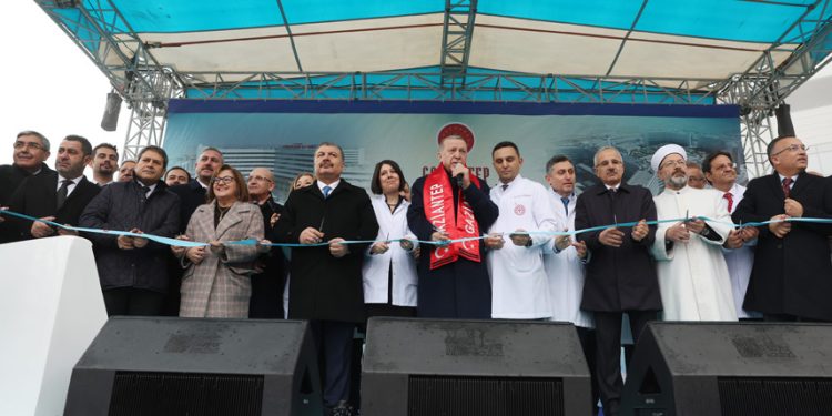 1875 yataklı Gaziantep Şehir Hastanesi’nin resmi açılışı yapıldı