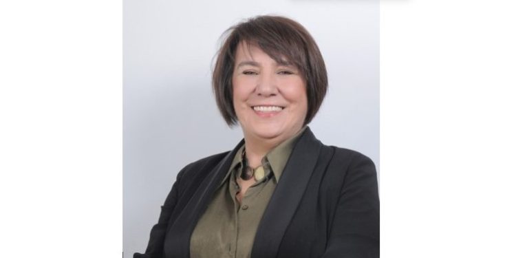 ‘NADİR OLANI YAŞIYORUZ UMUDU PAYLAŞIYORUZ’