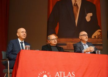 Prof. Dr. Cengizhan Öztürk’ten geleceğin hekimlerine tavsiyeler