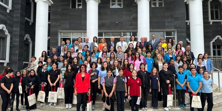 STOCKART’tan Genç Yeteneklere Ödül!