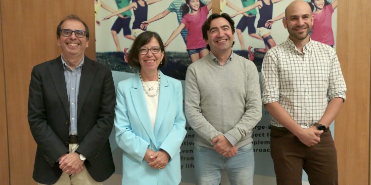 OBEZİTE ANNE KARNINDA İZLENMEYE BAŞLANABİLECEK