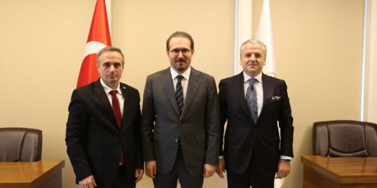 Prof. Dr. Ahmet Ayar görevi devraldı
