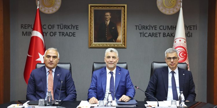 Sağlık Turizmi Ticaret Bakanlığı’nda masaya yatırıldı