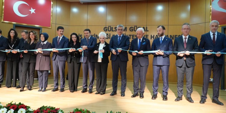 KÜTAHYA, BÖLGENİN EN BÜYÜK DİŞ HEKİMLİĞİ FAKÜLTESİ VE HASTANESİNE KAVUŞTU