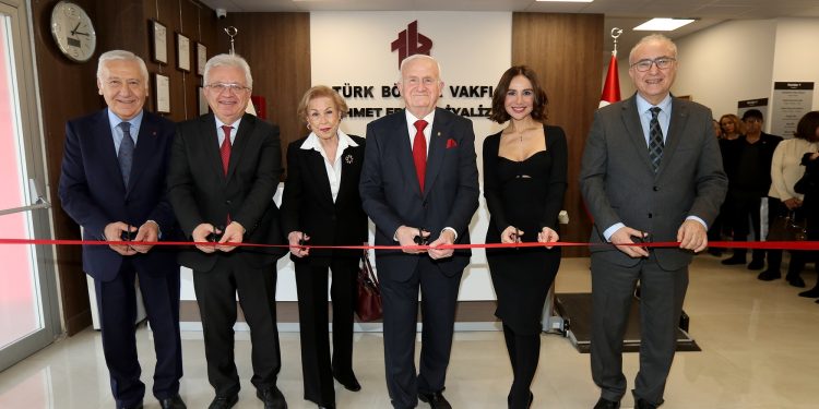 AVRUPA’NIN EN DONANIMLI DİYALİZ MERKEZİ TÜRK BÖBREK VAKFI TARAFINDAN İSTANBUL’DA HİZMETE AÇILDI!