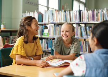 25 Şubat Uluslararası Koklear İmplant Günü: İşitme Kaybına Dikkat Çekiliyor