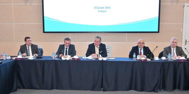 TOBB Medikal Meclisi, TİTCK Başkanı Ahmet Ayar ile bir araya geldi
