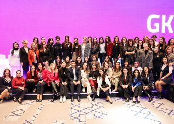 Geleceğin Kadın Liderleri İlham Buluşmalarında Kadınların Başarı Öyküleri Herkesi Duygulandırdı