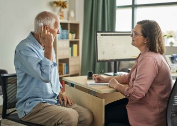 3 Mart Dünya Kulak ve İşitme Günü: Koklear İmplant ile İşitme Sağlığını Korumak Mümkün!