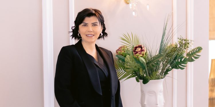 “Sağlık Sektöründe Daha Çok Kadın Görmek İstiyorsak Daha Çok Sorumluluk Almamız Gerekiyor”