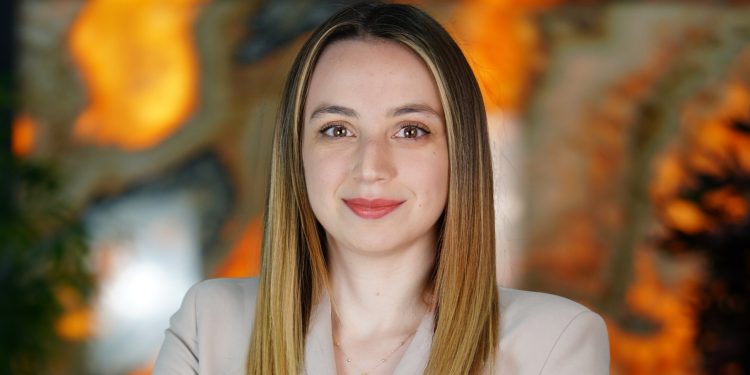 Sağlıkta Kadınların İzi: Her Üç Sağlık Çalışanından İkisi Kadın