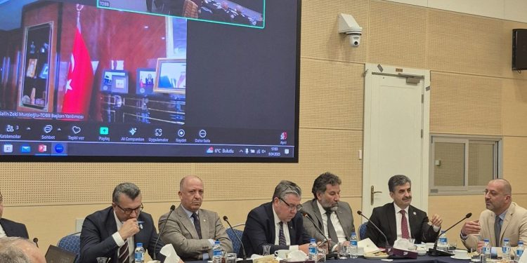 TOBB Türkiye Medikal Meclisi Toplantısı’nda güçlü ve sürdürülebilir bir yerli sağlık sanayisinin inşası konuşuldu