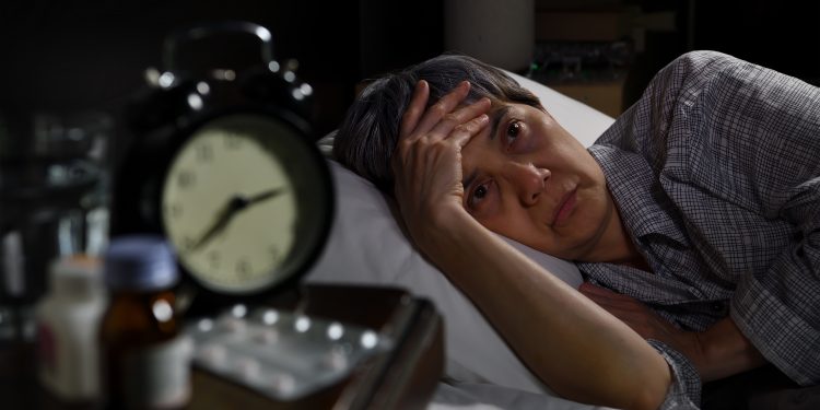 HER ÜÇ YETİŞKİNDEN BİRİ UYKUSUZLUK YAŞIYOR!