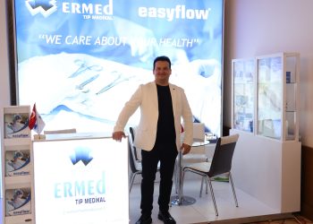 “Sağlık profesyonellerinin güvendiği marka EASYFLOW, artık gazlı bez üretimiyle dünya sahnesinde”