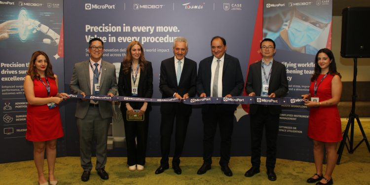 Dünya Cerrahları Robotik Eğitim için Türkiye’de Buluşuyor