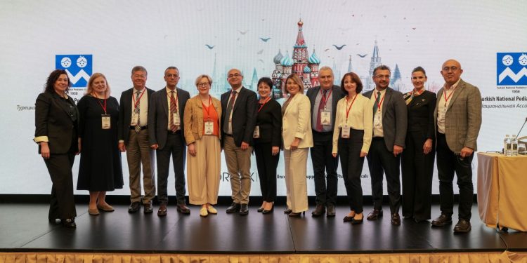 Türkiye ve Rusya’dan Çocuk Hekimlerinin Katılımları ile Bilimsel Dayanışma Örneği