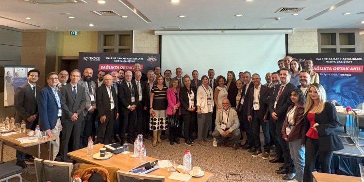 Kalp damar cerrahları ve basın mensupları “Kalp-Damar Hastalıkları Farkındalığı” için buluştu