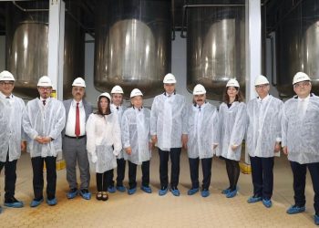 SAĞLIK BAKANI KEMAL MEMİŞOĞLU’NDAN ATABAY İLAÇ’A ZİYARET