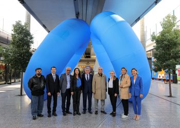 Mavi Yeryüzü: Diyabetin Evrensel Simgesine Sanatsal Bir Bakış