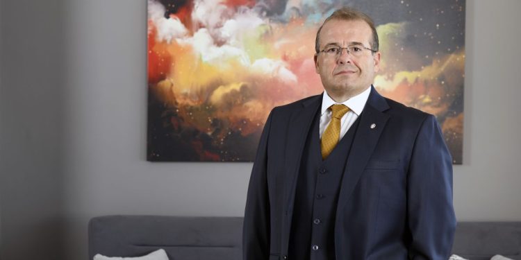 “İlk molekülümüze çok yakınız”