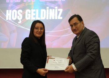 “Medikalde Yapay Zeka” sempozyumu, üniversite ve sanayi iş birliğini güçlendiren bir buluşmaya sahne oldu